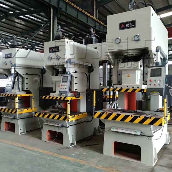 C型液壓沖床車間現(xiàn)貨